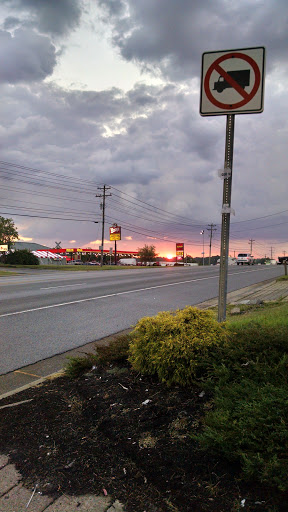 Liquor Store «Sumac Liquors», reviews and photos, 2331 TN-46, Dickson, TN 37055, USA