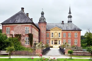 Schloss Gödens image