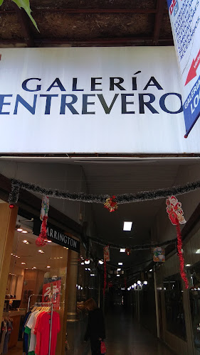 Galería Del Entrevero,Local 031 - Montevideo
