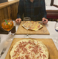 Tarte flambée du Restaurant de spécialités alsaciennes La Taverne du Vigneron à Guebwiller - n°6