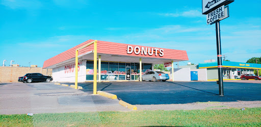 Donut Shop «Donut Plaza», reviews and photos, 1745 N Country Club Rd, Garland, TX 75040, USA