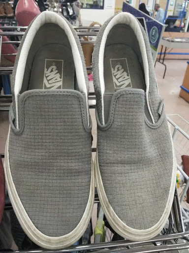 Thrift Store «Goodwill», reviews and photos