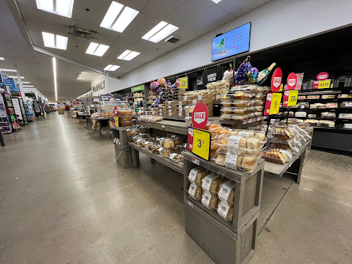 Grocery Store «Stop & Shop», reviews and photos, 44 Fenn Rd, Newington, CT 06111, USA