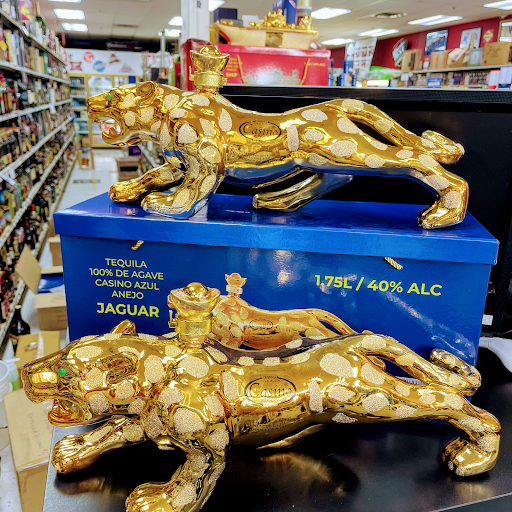 Liquor Store «Royal Liquor & Wine», reviews and photos, 1015 N Randall Rd, Elgin, IL 60123, USA