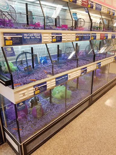 Pet Supply Store «PetSmart», reviews and photos, 3220 W Shaw Ave, Fresno, CA 93711, USA