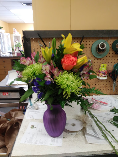 Florist «Desert Oasis Floral», reviews and photos, 13220 W Van Buren St, Goodyear, AZ 85338, USA