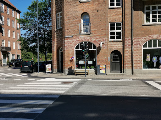Madam Bum in Copenhagen, Frederiksberg