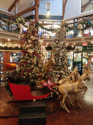  «L.L. Bean», reviews and photos, 8 Glen Rd, West Lebanon, NH 03784, USA