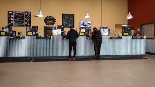 Used Auto Parts Store «Ace Auto Parts», reviews and photos, 754 Rice St, St Paul, MN 55117, USA