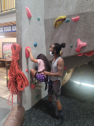 Gym «North Summit Climbing Gym», reviews and photos, 481 Bushkill Plaza Ln, Wind Gap, PA 18091, USA