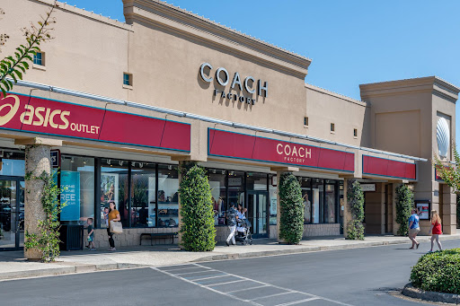 Shopping Mall «Silver Sands Premium Outlets», reviews and photos, 10562 Emerald Coast Pkwy W, Miramar Beach, FL 32550, USA