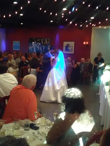 Live Music Venue «Vosh», reviews and photos, 1414 Riverside Dr, Lakewood, OH 44107, USA