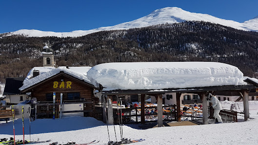 Livigno Ski School -Rental - Szkoła Narciarska Ski Area San Rocco, Via Saroch, 822/H, 23041 Livigno SO, Italia