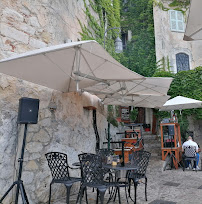 Atmosphère du Restaurant français Le Cactus à Èze - n°5