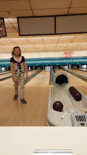 Bowling Alley «Westport Bowling Lanes», reviews and photos, 135 Main St, Westbrook, ME 04092, USA