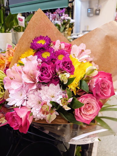 Grocery Store «H-E-B Grocery», reviews and photos, 209 N Texas Ave, Mercedes, TX 78570, USA