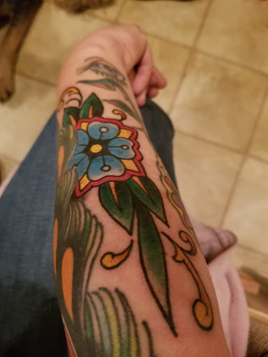 Tattoo Shop «Main Street Tattoo», reviews and photos, 259 S Main St, Independence, OR 97351, USA