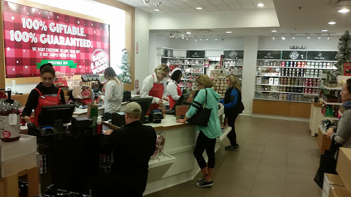 Beauty Supply Store «Bath & Body Works», reviews and photos, 8390 Tamarack Village, Woodbury, MN 55125, USA