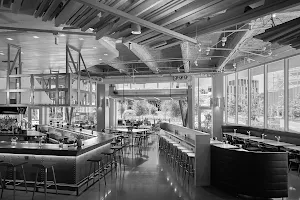 Roger Bar and Restaurant image