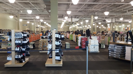 Shoe Store «DSW Designer Shoe Warehouse», reviews and photos, 344 Providence Hwy, Dedham, MA 02026, USA