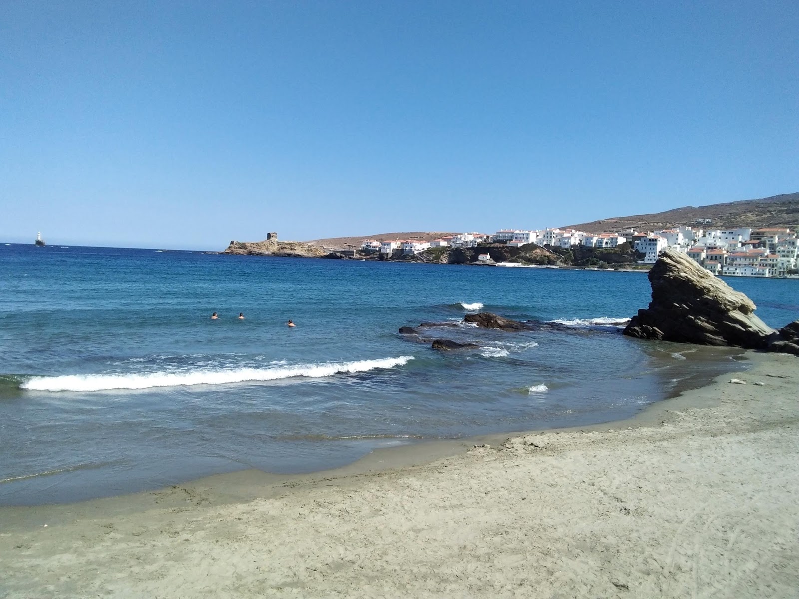 Foto von Neimporio beach - beliebter Ort unter Entspannungskennern