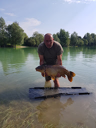Photo n°6 de Roedeer Lake à Berry-au-Bac ()