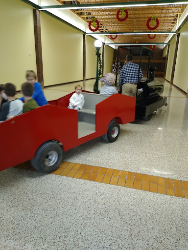 Shopping Mall «Penn Central Mall», reviews and photos, 200 High Ave W, Oskaloosa, IA 52577, USA