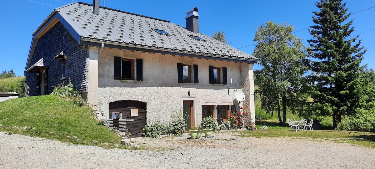 Chalet Gîte le Manon à Lajoux (Jura 39)