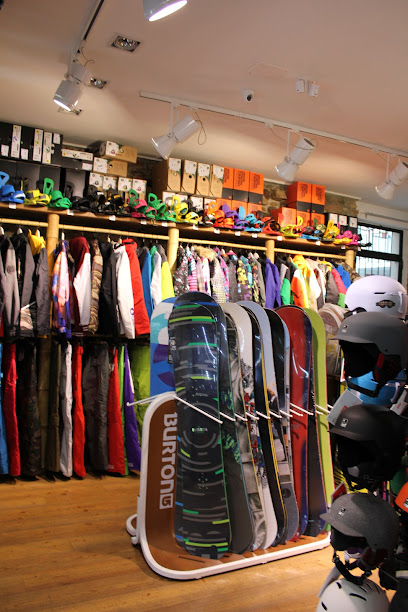 Zoopark Snowboard Skate Street Shop