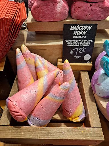Cosmetics Store «Lush», reviews and photos, 60 31st Ave, San Mateo, CA 94403, USA