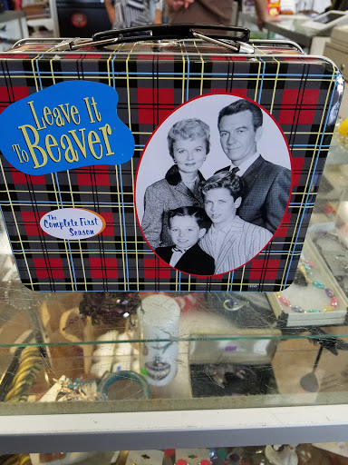 Thrift Store «Bargains Thrift Shop», reviews and photos, 77940 Country Club Dr, Palm Desert, CA 92211, USA