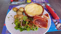 Raclette du Restaurant français L'Arbalète à Murol - n°10