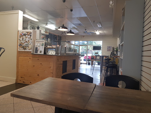 Organic Restaurant «Basimo Beach Cafe», reviews and photos, 55 Baymont St, Clearwater Beach, FL 33767, USA