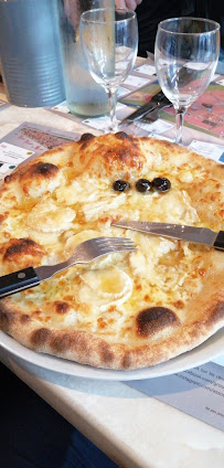 Plats et boissons du Pizzeria Pizza Salvadora à Muret - n°16