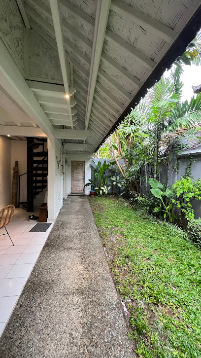 Villa No. 6 Ibu Gusti