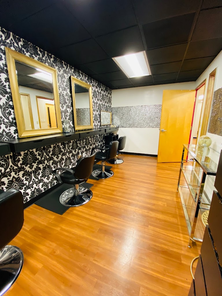 Vibrant Strands 20705