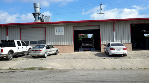 Auto Body Shop «Abes Paint & Body», reviews and photos, 111 W Langley Blvd, Universal City, TX 78148, USA