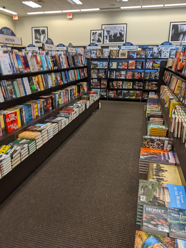 Book Store «Books-A-Million», reviews and photos, 300 Retail Commons Pkwy, Martinsburg, WV 25403, USA