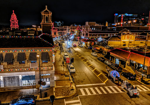 Jewelry Store «Tiffany & Co.», reviews and photos, 301 Nichols Rd, Kansas City, MO 64112, USA