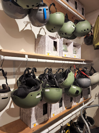 Outdoor Sports Store «Last Minute Gear», reviews and photos, 3156 24th St, San Francisco, CA 94110, USA