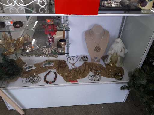 Thrift Store «St. Vincent de Paul Thrift Store», reviews and photos, 28720 Stephenson Hwy, Madison Heights, MI 48071, USA