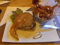 Hamburger du Restaurant LE DUELLAS à Saint-Martial-d'Artenset - n°7