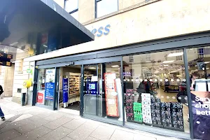 Tesco Express image