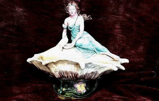 Thrift Store «Family Thrift Store and Antiques», reviews and photos, 8024 W Jewell Ave, Denver, CO 80232, USA