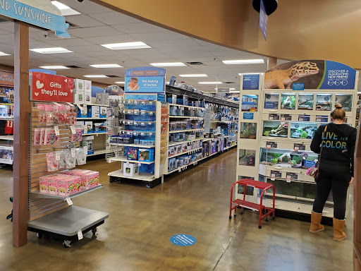 Pet Supply Store «PetSmart», reviews and photos, 573 N McKinley St, Corona, CA 92879, USA