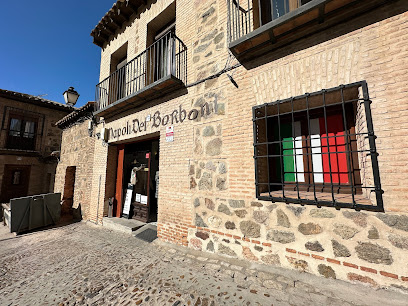 Ristorante napoli dei Borboni Toledo - Pl. de Santiago del Arrabal, 3, 45003 Toledo, Spain