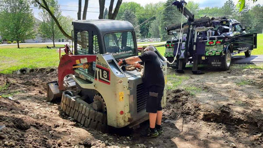 Towing Service «Rex Auto Body and 24/7 Towing», reviews and photos, 4910 W Elm St, McHenry, IL 60050, USA