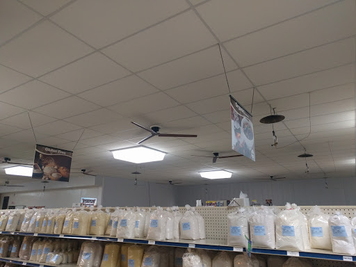 Grocery Store «Stringtown Grocery», reviews and photos, 2208 540th St SW, Kalona, IA 52247, USA