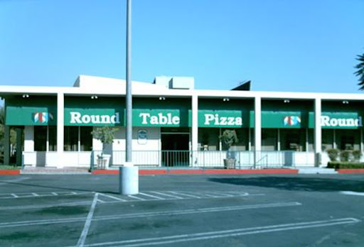 Pizza Restaurant «Round Table Pizza», reviews and photos, 5250 Faculty Ave, Lakewood, CA 90712, USA