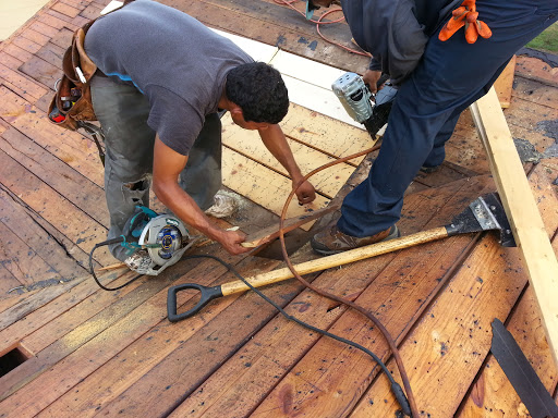 Roofing Contractor «Alvarez Home Repairs, LLC», reviews and photos, 13101 Automobile Blvd, Clearwater, FL 33762, USA